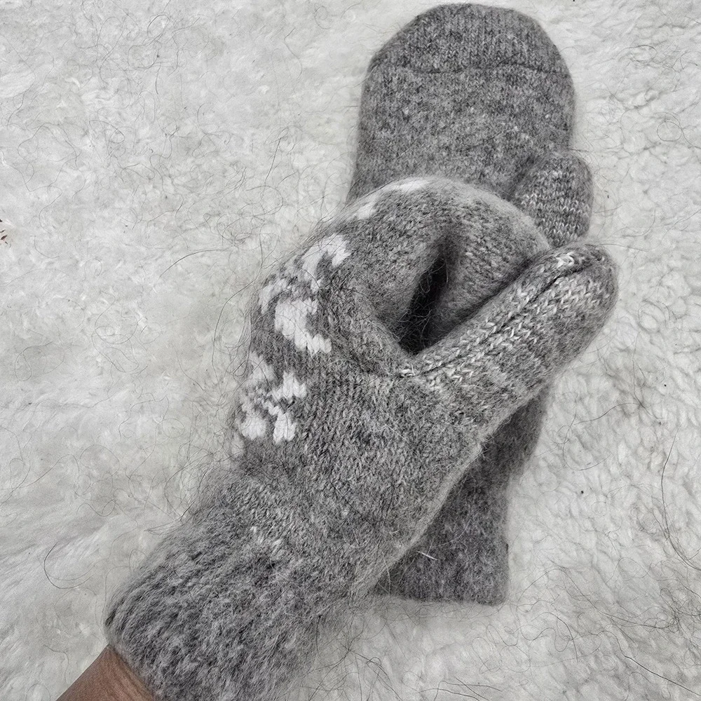Handmade Goat Down Mittens‎ Grey White Floral Nordic Pattern Warm Winter Gloves